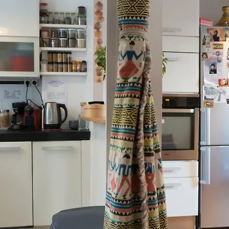 Hostnfly - Beautiful Flat In The Belleville District * Paryż